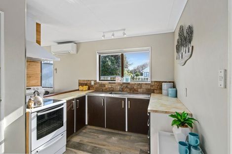 Photo of property in 62 Atkinson Avenue, Otaki Beach, Otaki, 5512