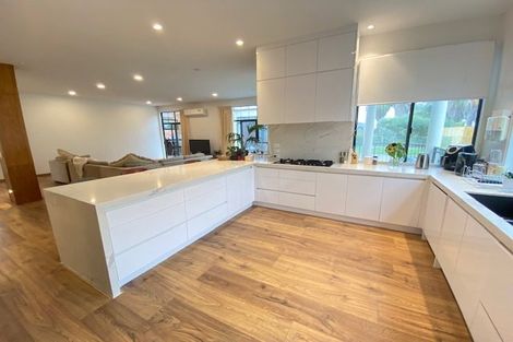 Photo of property in 11 Manor Park, Sunnyhills, Auckland, 2010