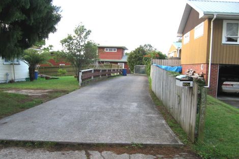 Photo of property in 20 Triangle Road, Massey, Auckland, 0614