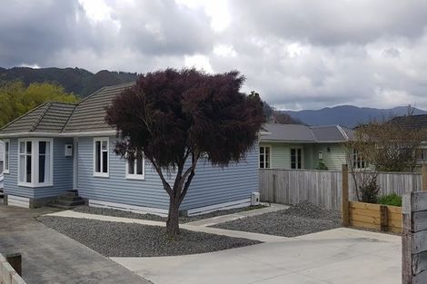 Photo of property in 182 Wellington Road, Wainuiomata, Lower Hutt, 5014