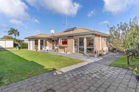 Photo of property in 45 Bayfair Drive, Mount Maunganui, 3116
