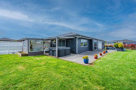 Photo of property in 28a Jules Crescent, Bell Block, New Plymouth, 4312