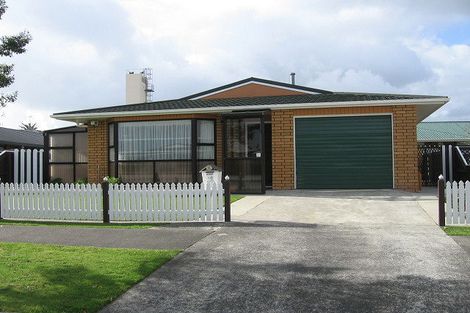 Photo of property in 16 Tui Mill Grove, Feilding, 4702