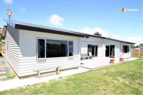 Photo of property in 19 Paterson Road, Mosgiel, 9092
