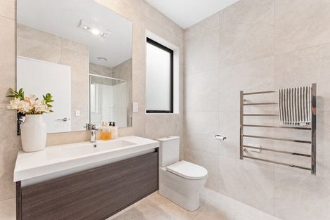 Photo of property in 30a Kukuwai Avenue, Red Beach, 0932