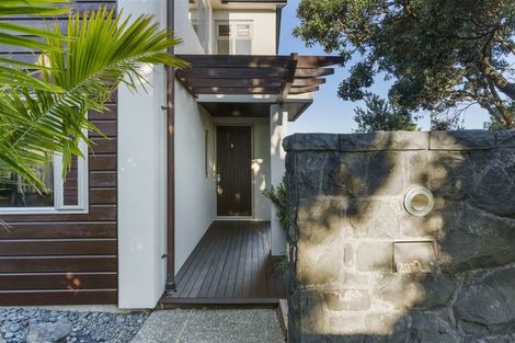 Photo of property in 23 East Coast Road, Milford, Auckland, 0620