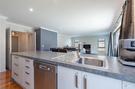 Photo of property in 103 Riverstone Drive, Riverstone Terraces, Upper Hutt, 5018