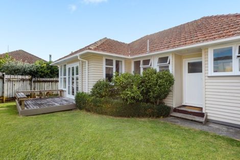 Photo of property in 25b Pine Avenue, Otumoetai, Tauranga, 3110