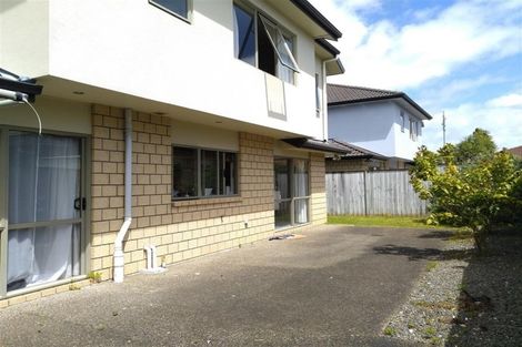 Photo of property in 13 Strundeen Close, Flat Bush, Auckland, 2016