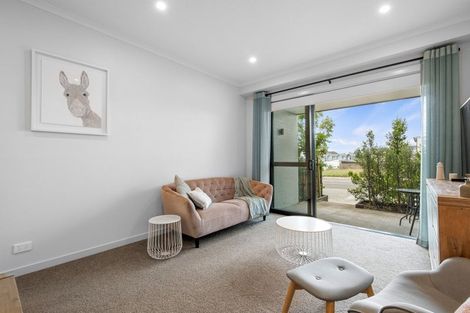 Photo of property in 3/1 Genevieve Lane, Hobsonville, Auckland, 0616