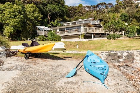 Photo of property in 17 Creswell Street, Opua, 0200