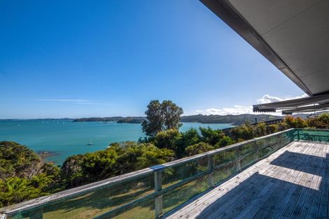 Photo of property in 202 Te Wahapu Road, Russell, 0272