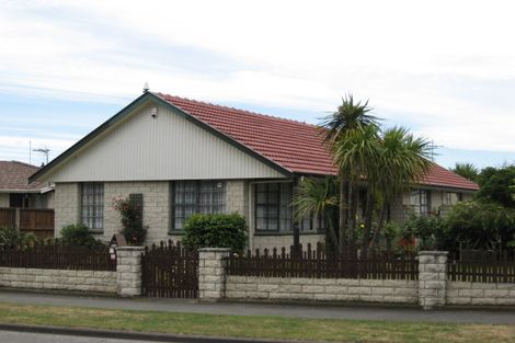 Photo of property in 23 Kawau Crescent, Bromley, Christchurch, 8062
