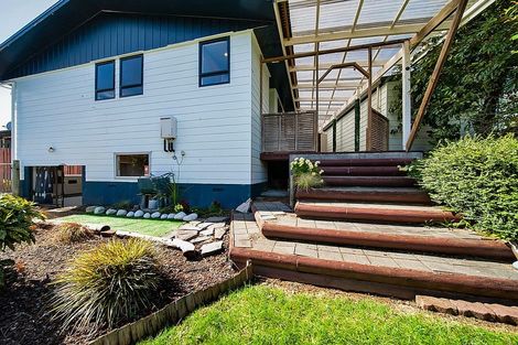 Photo of property in 13 Vancouver Place, Marfell, New Plymouth, 4310