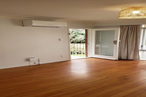 Photo of property in 4/3 Evelyn Place, Hillcrest, Auckland, 0627