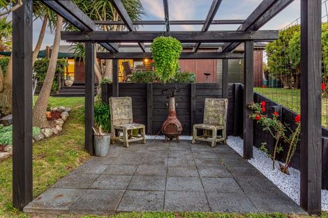 Photo of property in 49 Gawler Street, Te Horo Beach, Otaki, 5581