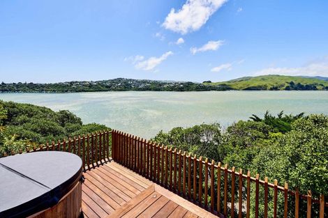 Photo of property in 41 Seaview Road, Paremata, Porirua, 5024