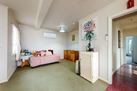 Photo of property in 15 Main Road, Titahi Bay, Porirua, 5022