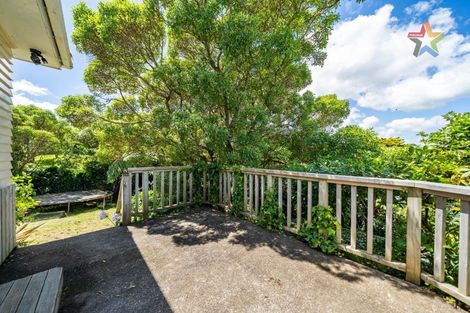Photo of property in 4 Pekanga Road, Normandale, Lower Hutt, 5010