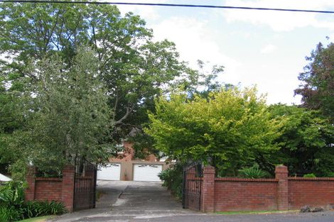 Photo of property in 77 Takahe Road, Titirangi, Auckland, 0604