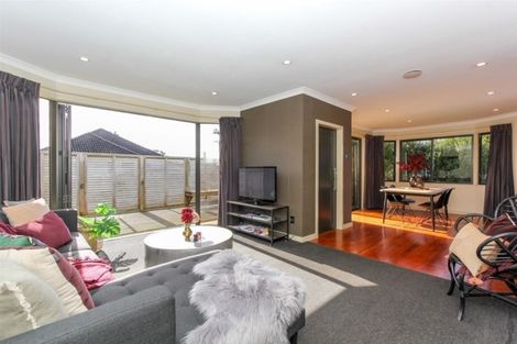 Photo of property in 84 Brooklands Road, Brooklands, New Plymouth, 4310