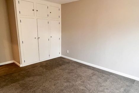 Photo of property in 180 Centaurus Road, Saint Martins, Christchurch, 8022