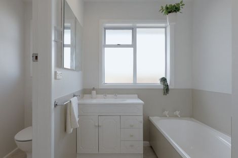 Photo of property in 297 Waimairi Road, Ilam, Christchurch, 8041