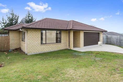 Photo of property in 84 Fairfax Crescent, Pyes Pa, Tauranga, 3112