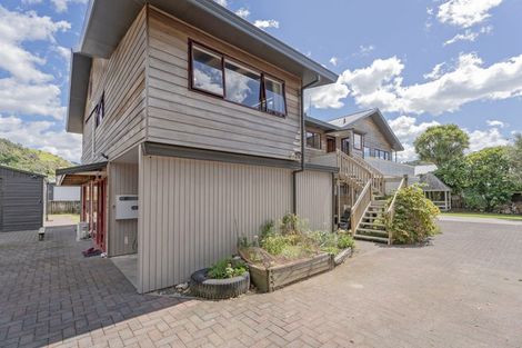 Photo of property in 2 Summer Lane, Tairua, 3508