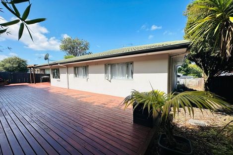 Photo of property in 2/91 Weldene Avenue, Glenfield, Auckland, 0629