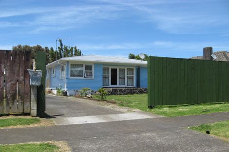 Photo of property in 16 Toatoa Place, Mangere Bridge, Auckland, 2022