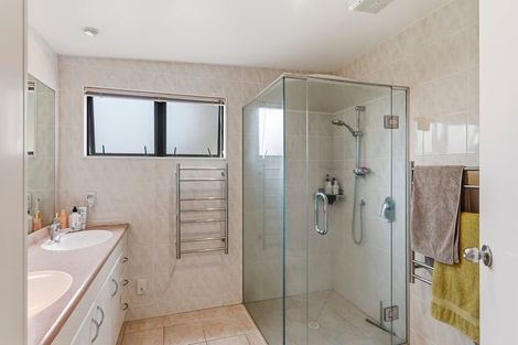 Photo of property in 102 Manly Street, Paraparaumu Beach, Paraparaumu, 5032