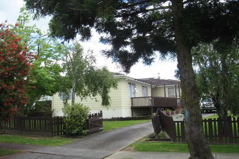 Photo of property in 15 Smedley Street, Manurewa, Auckland, 2102