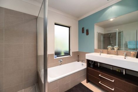 Photo of property in 1 Athelstan Way, Bethlehem, Tauranga, 3110