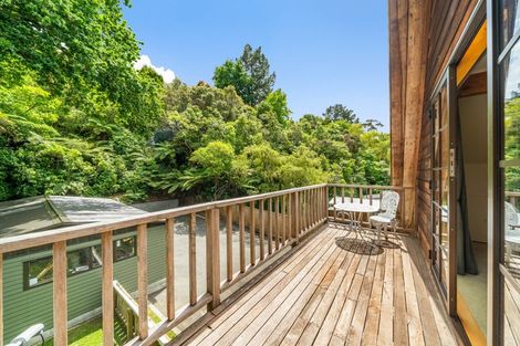 Photo of property in 16 Jocelyn Crescent, Pinehaven, Upper Hutt, 5019