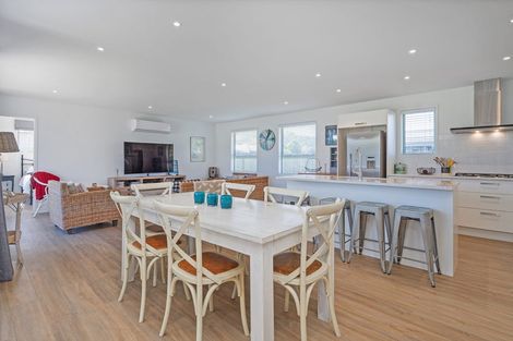 Photo of property in 44 Longreach Drive, Cooks Beach, Whitianga, 3591