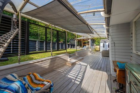 Photo of property in 6 Kerry Dell, Cockle Bay, Auckland, 2014