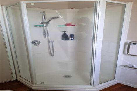 Photo of property in 1/7 Studfall Street, Pakuranga Heights, Auckland, 2010