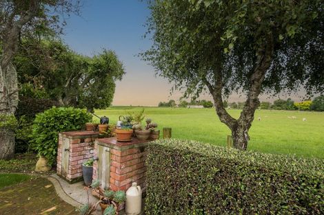 Photo of property in 147 Koputaroa Road, Levin, 5575