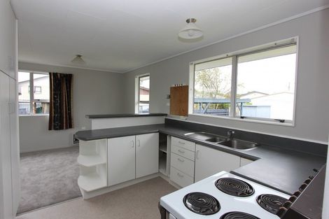 Photo of property in 29 Kowhai Street, Inglewood, 4330