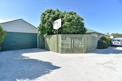 Photo of property in 60a Main North Road, Woodend, 7610