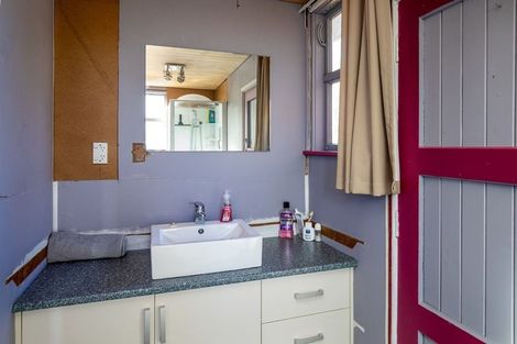 Photo of property in 10 Domain Road, Ettrick, Roxburgh, 9572