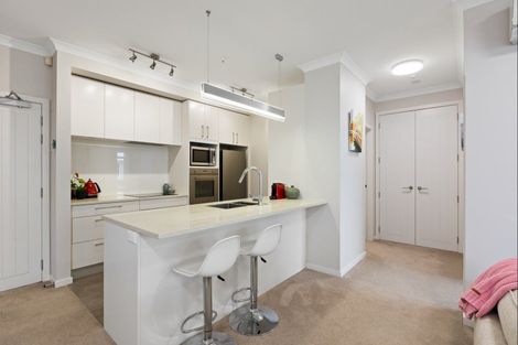 Photo of property in 48 Rewa Rewa Lane, Orewa, 0931