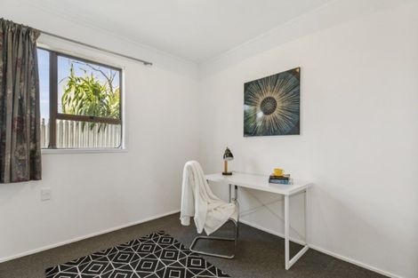 Photo of property in 76 Thompson Terrace, Manurewa, Auckland, 2102