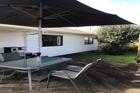 Photo of property in 10a Bunnythorpe Road, Papakura, 2110