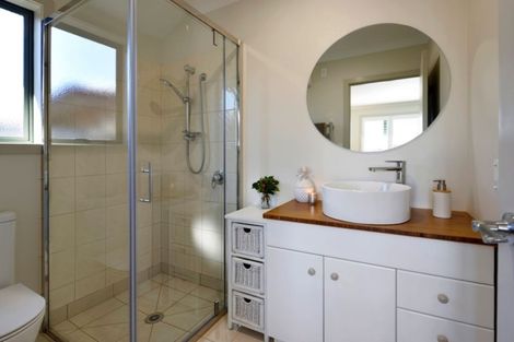 Photo of property in 21 Ngawhatu Road, Stoke, Nelson, 7011