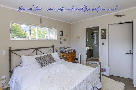 Photo of property in 103 Winara Avenue, Waikanae, 5036