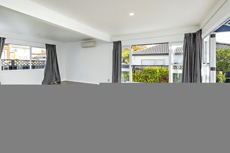 Photo of property in 2/47 Pah Road, Papatoetoe, Auckland, 2025