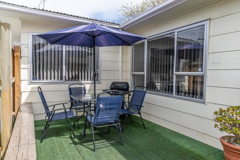 Photo of property in 22 Homestead Place, Glenview, Hamilton, 3206