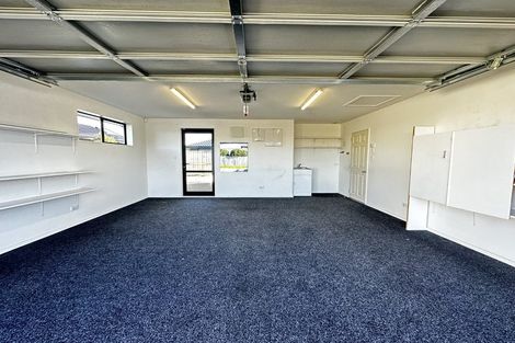 Photo of property in 88 Sarabande Avenue, Redwood, Christchurch, 8051